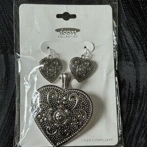 Icon Collection Silver Heart Jewelry Set